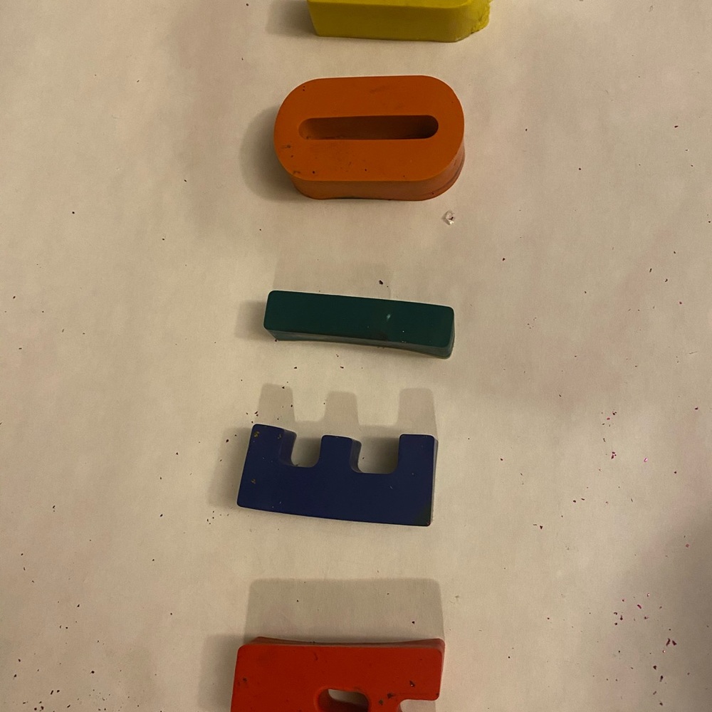 Custom crayons - Picture 5 of 5